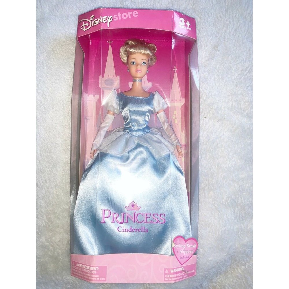 VINTAGE BARBIE Disney Store Princess Cinderella